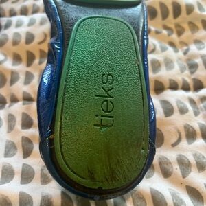 Sapphire patent Tieks